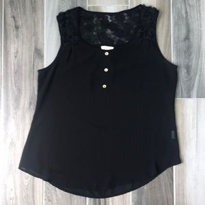 👛 3 for $20 👛 Black sheer shell top